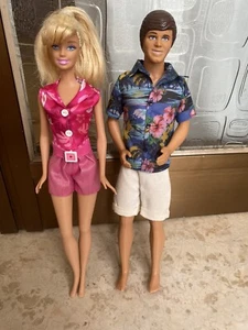 Disney Pixar Toy Story Mattel Barbie E Ken bambole Hawaii Hawaiian Holiday Set - Imagen 1 de 6