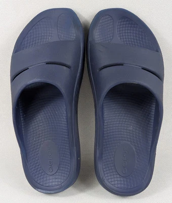 Oofos Ooah Para hombres 6 Mujeres 8 Azul Marino Sandalias Deslizables Cómodas Sin Cordones Zapatillas de Verano Foto 1 de 4
