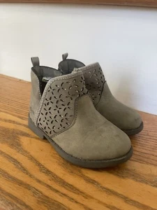 Toddler Girl Fashion Boots Size 7M Side Zip OshKosh B’Gosh Estell Taupe Color - Picture 1 of 11