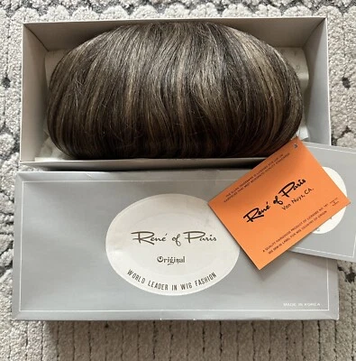 Vintage RENE OF PARIS WIG CHRISY Dark Shaded Blonde 3601 Fashion Wig Foto 1 de 4