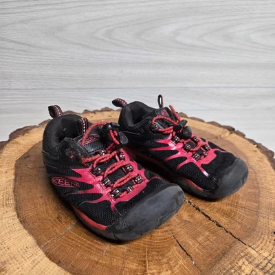 KEEN Red Waterproof Closed Toe Sandal/Shoe Size Youth US 9 Hiking Walking - Image 1 of 4