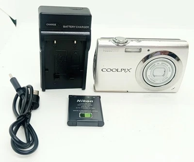 [NearMINT] Nikon Coolpix S230 Silver 10MP Digital Camera 3XOptical ZoomFromJapan - Image 1 of 4