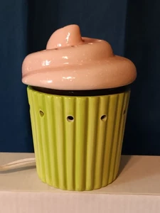 Calentador de cera fragancia Scentsy Cupcake rosa retirado, verde, marrón PROBADO - Imagen 1 de 7