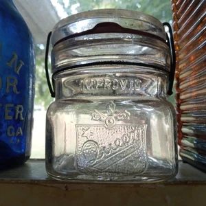 1/2  PINT QUEEN SMALLEY KIVLAN ONTHANK BOSTON PAT.09 FRUIT JAR WITH GLASS LID - Picture 1 of 8