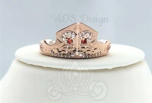 Anello Aurora Bella Addormentata Oro Rosa Tiara Principessa Disney Corona Malefica - Foto 1 di 11