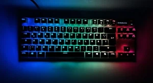 SteelSeries - Apex pro TKL mechanische Gaming Tastatur - Bild 1 von 2