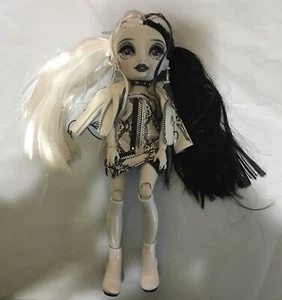 Muñeca Rainbow High Shadow High Heather Grayson Usada en Excelente Condición - Imagen 1 de 8