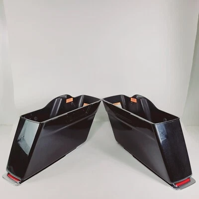 Alforjas laterales originales Harley Davidson Touring OEM negras vívidas 1993-2013 Foto 1 de 4