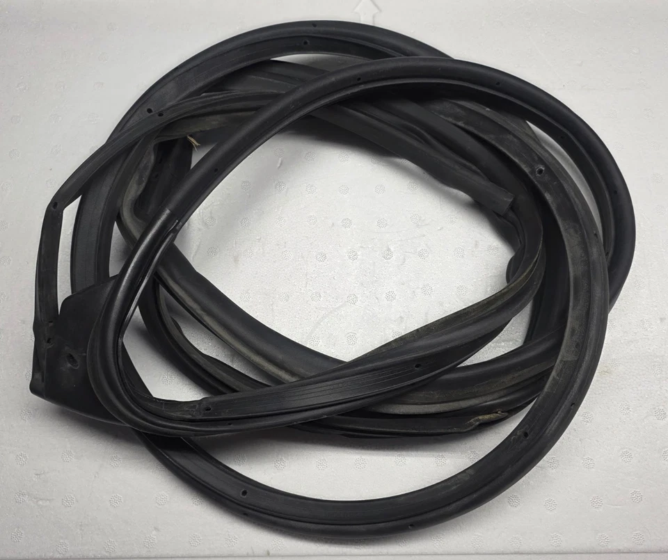 2011 MITSUBISHI OUTLANDER SPORT REAR LEFT SIDE DOOR WEATHERSTRIP SEAL OEM - Image 1 of 1