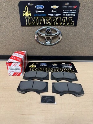 2003-2009 TOYOTA 4RUNNER GENUINE TCMC FRONT BRAKE PAD SET 04465AZ300 - Image 1 of 4