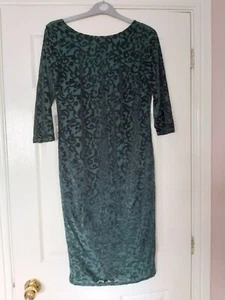 D22 WOMANS LOVE LABEL GREEN 3/4 SLEEVE SCOOP BACK STRETCH BODYCON DRESS UK 14 - Picture 1 of 3