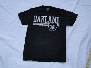 Oakland Raiders Logo Junk Food Black T shirt size M Short Sleeve - Picture 1 of 4