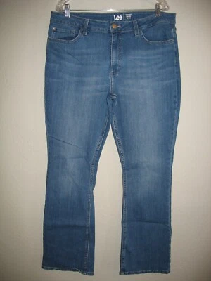 Lee Bootcut Blue Jeans Sz 18 M Medium Denim Regular Fit Mid Rise Womens - Image 1 of 4