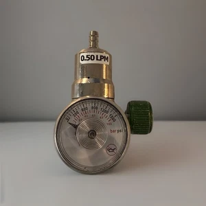 Calibration Bottle Gas Regulator 0.5 LPM - Picture 1 of 2