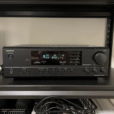 Receptor estéreo AM/FM Onkyo TX-8011 Foto 1 de 4