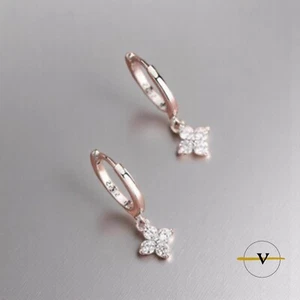 ORECCHINI DONNA CERCHETTO PENDENTE FORMA FIORE CON ZIRCONI BIANCHI ARGENTO 925 - Foto 1 di 5