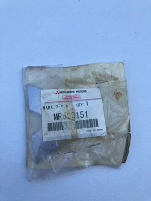 NEW GENUINE MITSUBISHI LANCER EVOLUTION 7 CT9 REAR EMBLEM MR598151 - Image 1 of 3