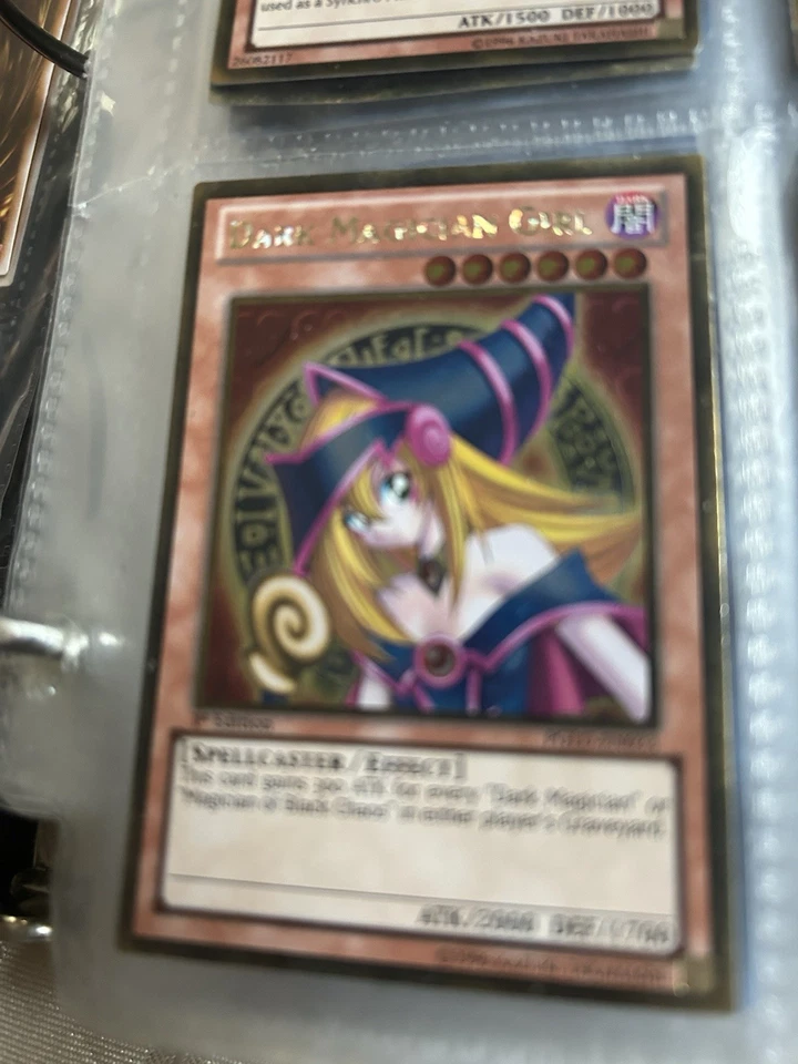 Dark Magician Girl LCYW-EN022 Legendary Collection 3: Yugi's World 1st Edition - Image 1 of 1