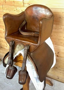 Rare Victorian Brown English Leather Surge Lined Chair Basket Saddle & Stirrups - Picture 1 of 11