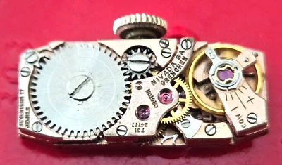 VINTAGE~CROTON NIVADA GRENCHEW SA~17J SWISS WATCH MOVEMENT~BAL RUNS W/ROTATION - Image 1 of 2