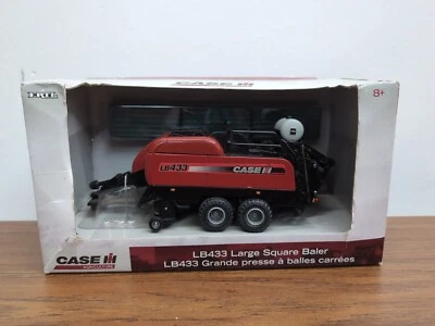1/32 Ertl Farm Toy Case IH LB433 Large Square Baler - Image 1 of 4