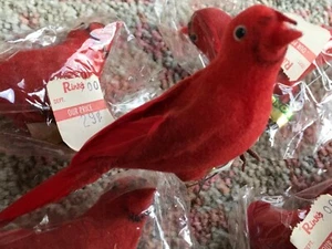 (5) Decorazioni Natalizie Vintage CARDINALI ROSSI Uccellini Hong Kong Piste Piume - Foto 1 di 9