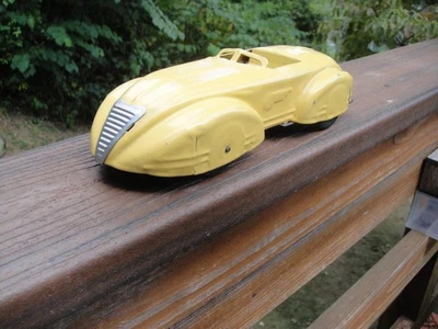 BOM VINTAGE AÇO PRENSADO AMARELO DÉCADA DE 1930 WYANDOTTE ZEPHYR ROADSTER - Imagem 1 de 4