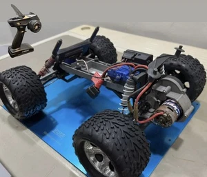 36054-8 TRAXXAS STAMPEDE 2WD BRUSHED COMES WITH 6-CH DUMBORC 2.4ghz RADIO - Picture 1 of 15