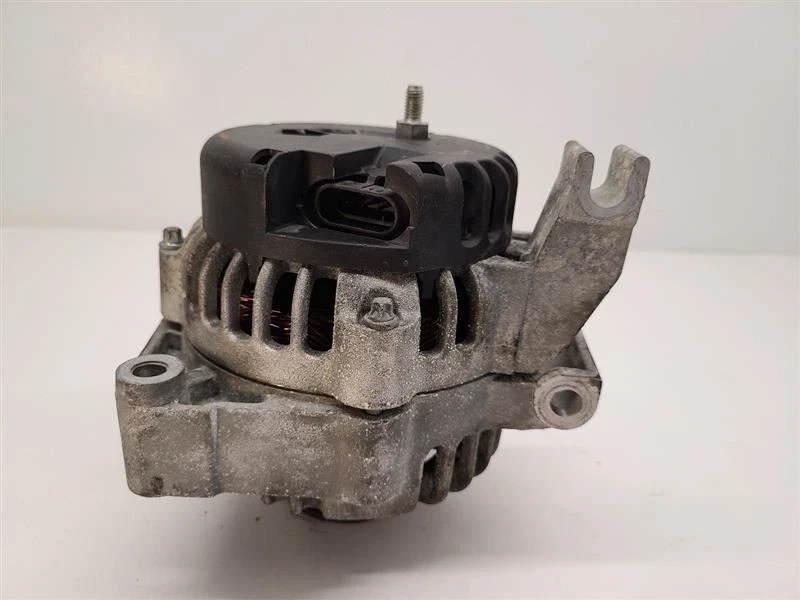 2000 01 2002 BUICK REGAL 3.1L Alternator 00-02 105 Amp 10464449 - Image 1 of 4