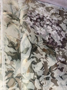 Rechteckige Tischdecke mit Blumenmuster und Glanzstruktur 58 x 100 cm (gebraucht) - Bild 1 von 4