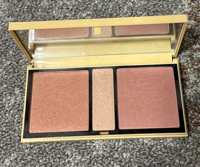  Flores frescas listas para usar New York The Face Premier Collection Foto 1 de 4