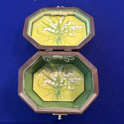 Vintage Anton Pieck Decoupage Octagonal Wood Purse - Image 1 of 4