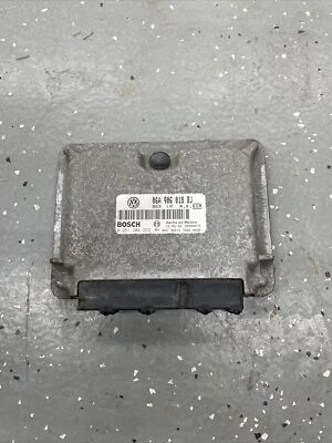 Volkswagen VW Jetta 1999-2000 ecm ecu ordenador 06A 906 018 año 06A906018BJ Foto 1 de 4