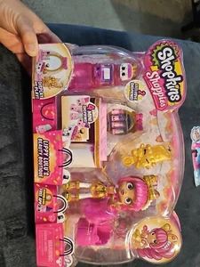 Shopkins Shoppies Lippy Lulus Beauty Boutique Exclusive Playset - New!! HTF Item - Picture 1 of 3
