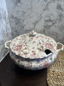 JOHNSON BROS ROSE CHINTZ SOUP TUREEN Pink Roses - Picture 1 of 21