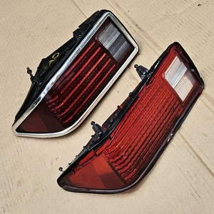 OEM 1974 1975 1976 1977 Chevrolet Camaro Tail Light LH Assembly & RH Lens - Foto 1 di 6