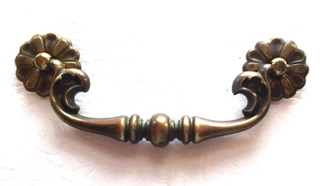 MCM French Provincial Brass Bronze Antique Hardware Vintage Drawer Pull 5"center Cover