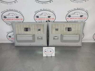 Par de paneles de puerta trasera Chevy/GMC Suburban 1981-91 ventanas eléctricas tela gris OEM Foto 1 de 4