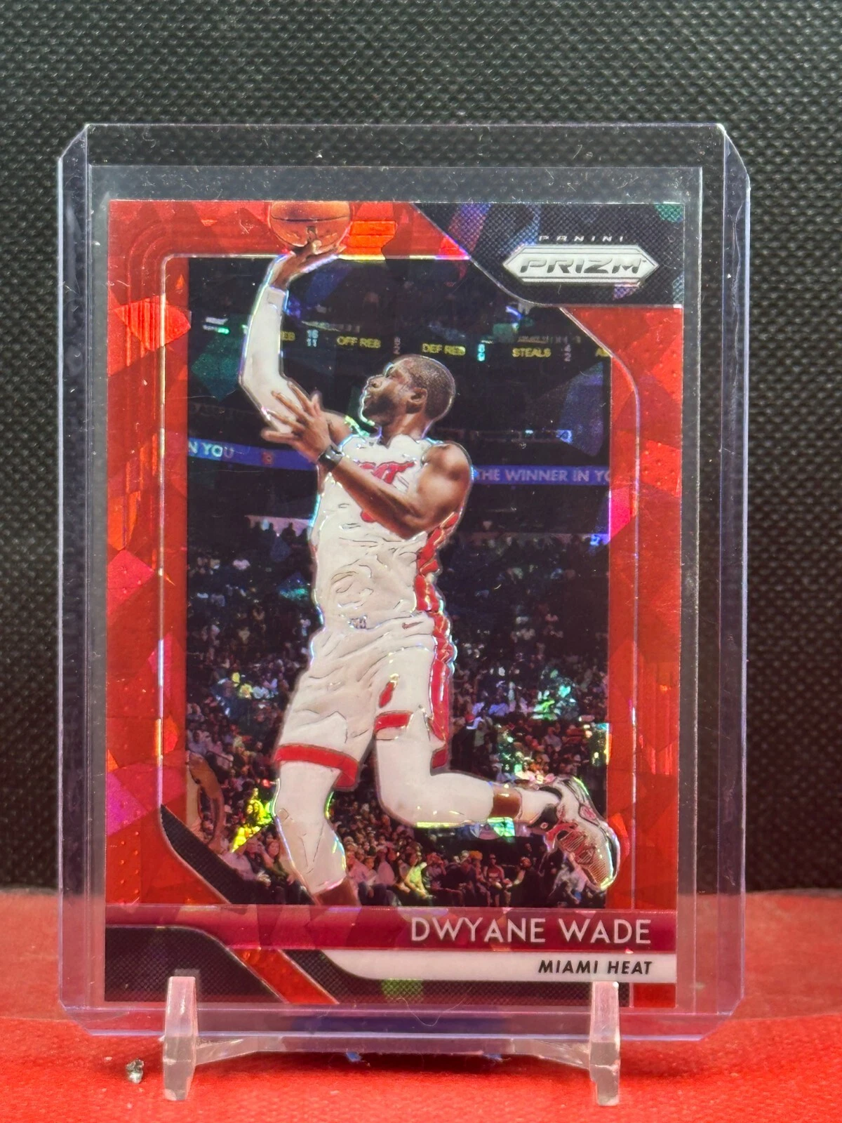 2018-19 Panini Prizm Red Cracked Ice Refractor #206 Dwyane Wade NBA