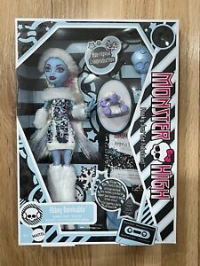 2024 Monster High Abbey Bominable Boo-riginal Creeproduction Doll G1 IN HAND