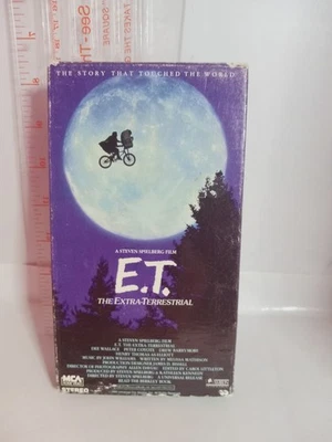 E.T. The Extra-Terrestrial VHS 1988 Movie Green & Black Tape Classic Original - Image 1 of 4