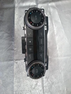 Temperature Control Front Fits 09-14 MERCEDES C-CLASS - Picture 1 of 3