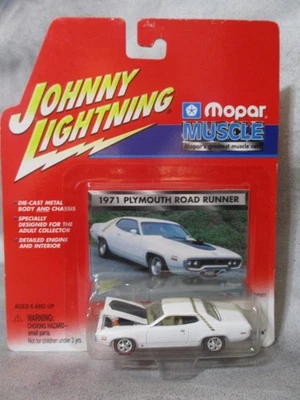 Johnny Lightning  Mopar Muscle 1971 Plymouth Road Runner  White 1:64 Diecast - Image 1 of 4