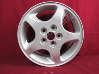 Nuevo de Lote Original Dodge Stratus 2 Puertas Cupé 5 Radios 16" Llanta de Aleación 2001-02 PLATEADA Foto 1 de 4