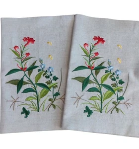 4 Cloth Dinner Napkins Placemats Embroidered Floral Butterflies Frog 2 Designs - Picture 1 of 11