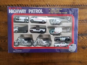 Road Tough - Die Cast Highway Patrol Set - NEU versiegelt Vintage Spielzeug  - Bild 1 von 8