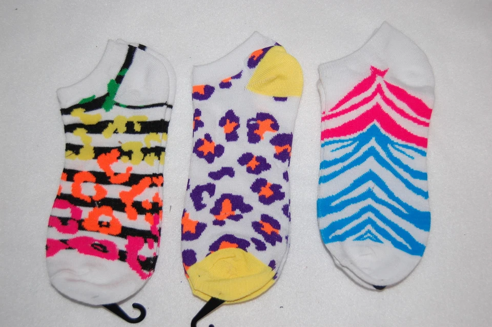 女士船袜三对套装适合 4-10 鞋码动物条纹多色 — 第 1/1 张图片