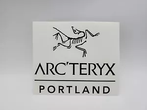 Autentica decalcomania Arcteryx Bird, nero, 6,5" x 4,25", NUOVO - Portland Oregon - Foto 1 di 2