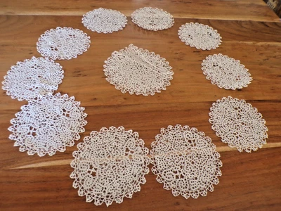 Linge ancien Lot de 11 Napperons en dentelle blanche - Photo 1/3