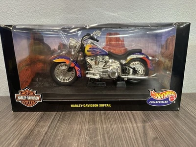 Harley Davidson Softail 1:10 Hot Wheels Motorcycle - Image 1 of 4